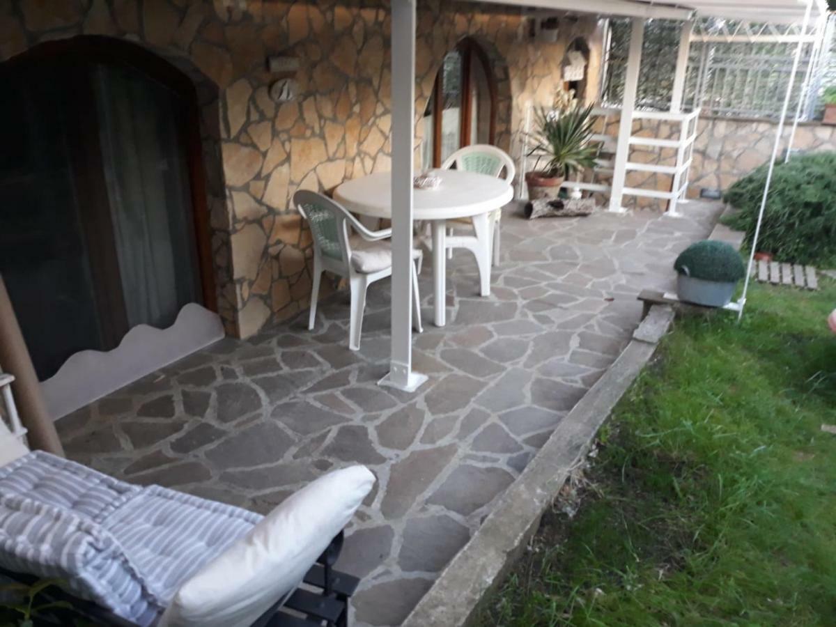 Casa In Collina "La Farfalla" リパルベッラ エクステリア 写真