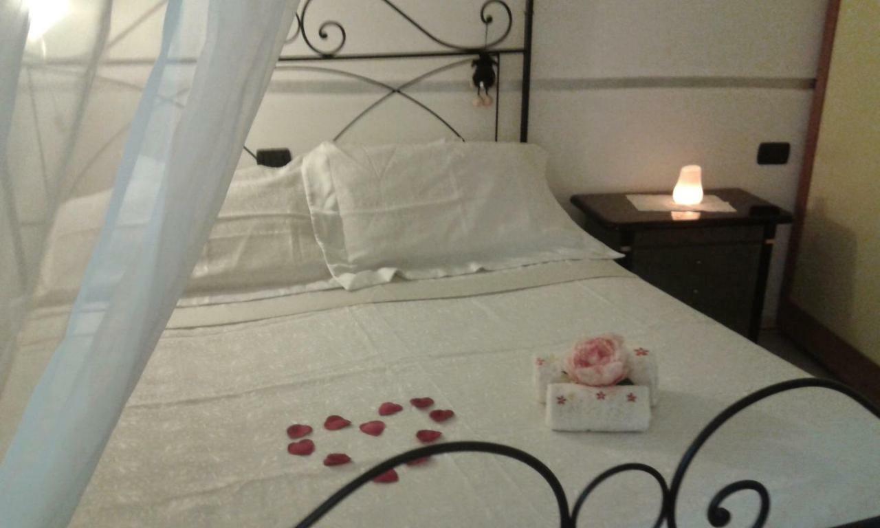 Casa In Collina "La Farfalla" リパルベッラ エクステリア 写真
